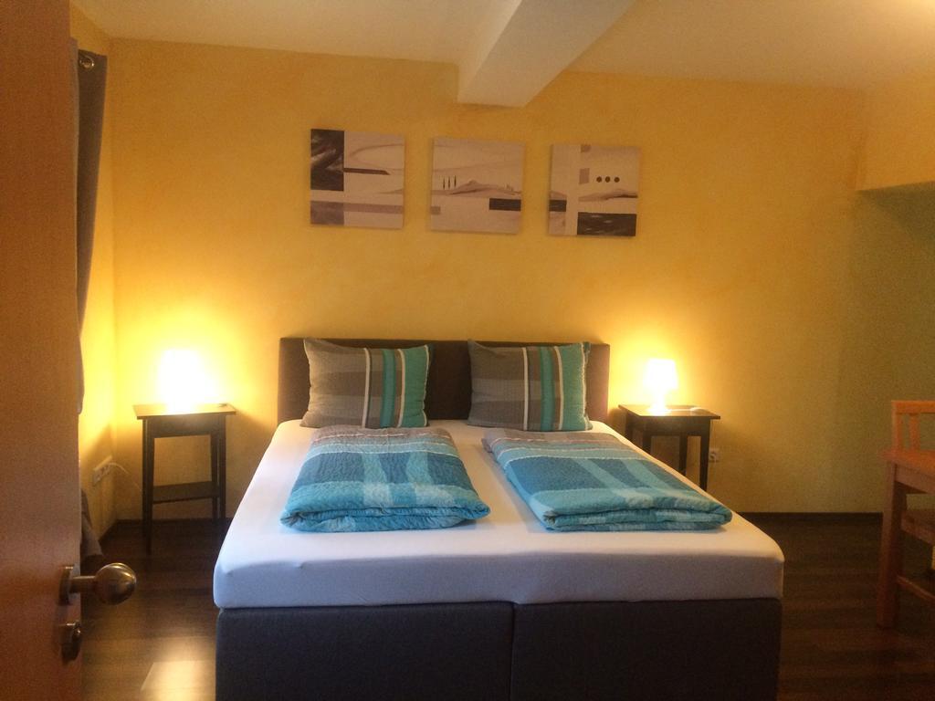 Village Hotel เลาเซนเฮาเซน ภายนอก รูปภาพ