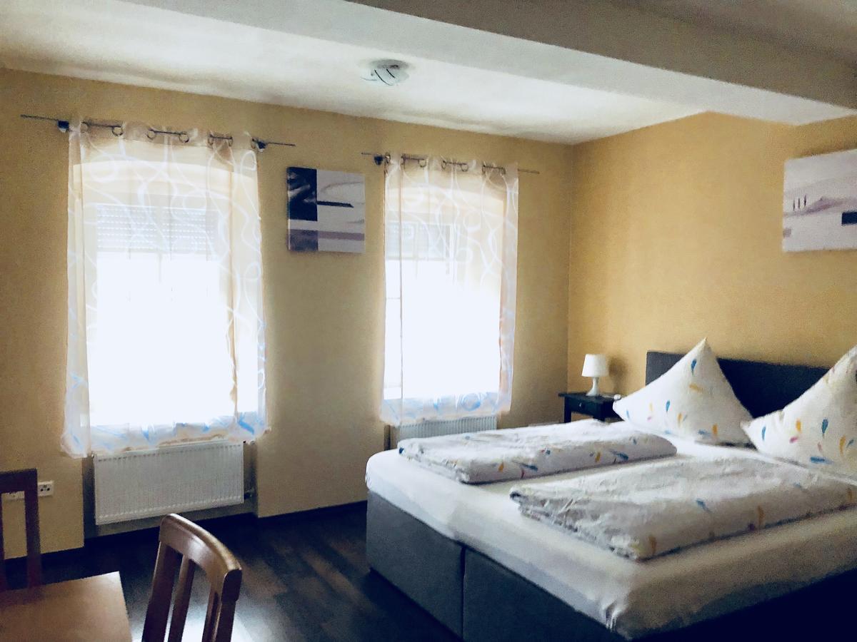Village Hotel เลาเซนเฮาเซน ภายนอก รูปภาพ
